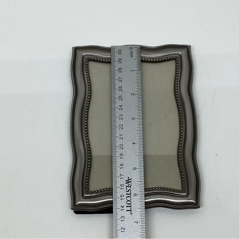 Fetco Photo Frame Brushed Silver Finish For a 4X6 Picture Curve & Beaded Around
